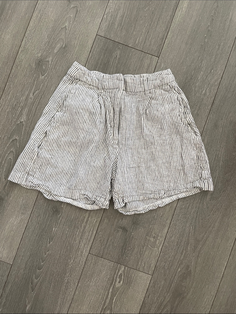 Old Navy White and Navy Pinstripe Women's Bermuda Shorts
